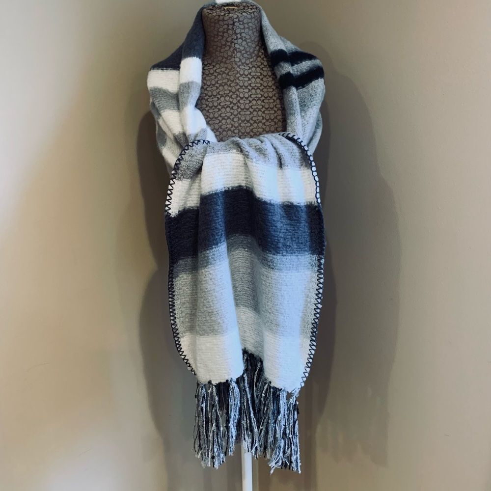 Scarf Wrap Grey Black White